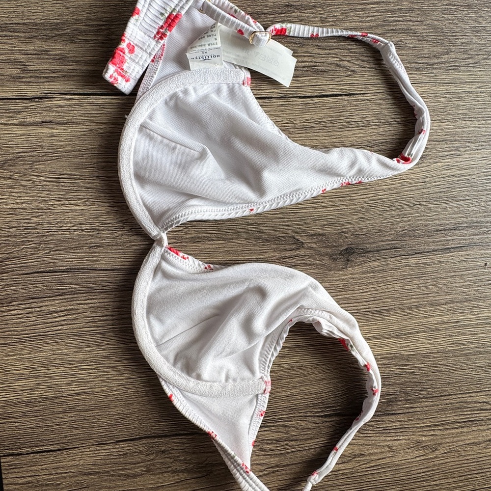 Hollister White and Red Bikini Top - Picture 2 of 3